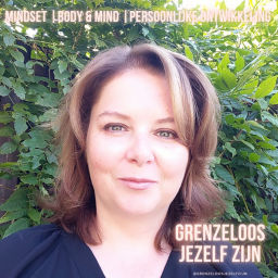 Podcast thumbnail for Grenzeloos Jezelf Zijn