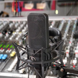 Podcast thumbnail for HuttCast