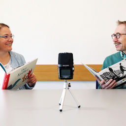 Podcast thumbnail for "Ich höre was, was du nicht siehst." - Der Bilderbuchpodcast mit Lena und Gert