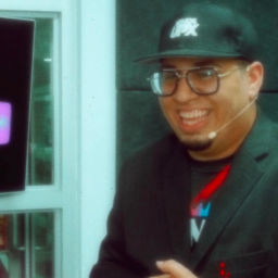 Podcast thumbnail for Báez A La Dos