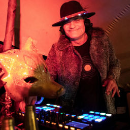 Podcast thumbnail for PICCAYA