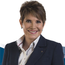 Podcast thumbnail for Enfoque Noticias con Adriana Pérez Cañedo