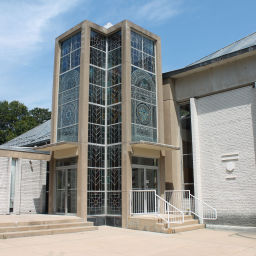 Podcast thumbnail for Temple Beth Hillel-Beth El