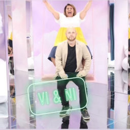 Podcast thumbnail for Vi & Ni