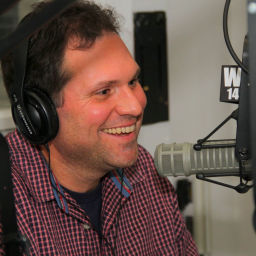 Podcast thumbnail for Outside Looking In w/ Bruce Negrin
