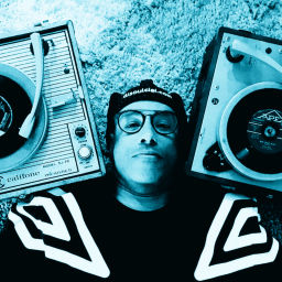 Podcast thumbnail for LOFTRADIO VANCOUVER with djSoulcial
