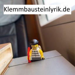 Podcast thumbnail for Klemmbausteinlyrik - Der Podcast rund um LEGO