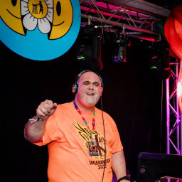 Podcast thumbnail for DJ Sets Live