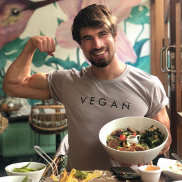 Podcast thumbnail for VEGAN ABER RICHTIG