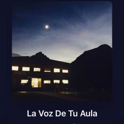 Podcast thumbnail for La Voz De Tu Aula