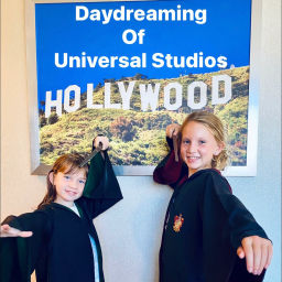 Podcast thumbnail for Daydreaming of Universal Studios Hollywood