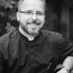 Podcast thumbnail for The Beautiful Gate: Sermon Podcast of Father Tom Anderson