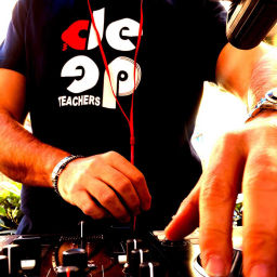 Podcast thumbnail for LORENZO CARBONE SOULFUL HOUSE PODCASTS