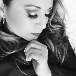 Podcast thumbnail for Tania Tirado De Mujer A Mujer