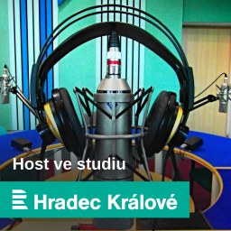 Podcast thumbnail for Host ve studiu